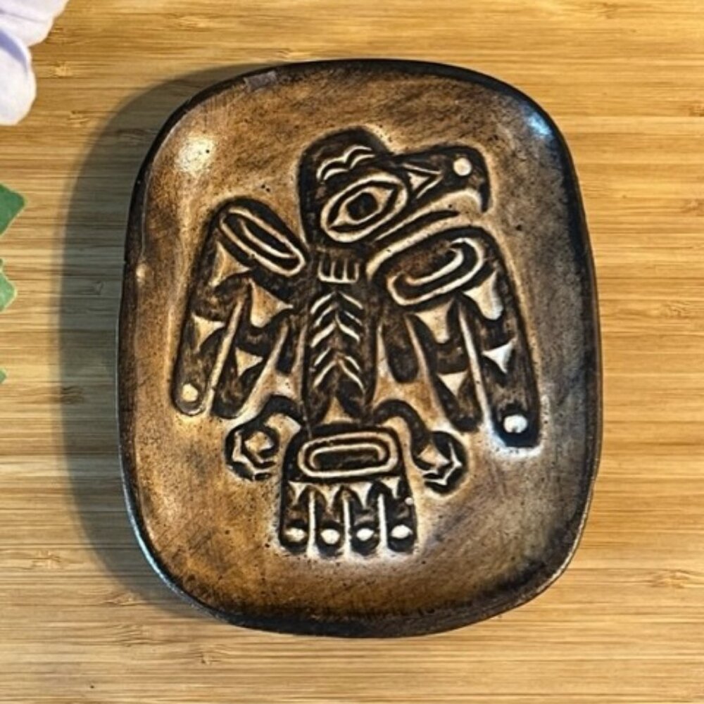 Vtg Haida Hand made clay plate Eagle thunderbird artist Ruth Meecham. *READ*